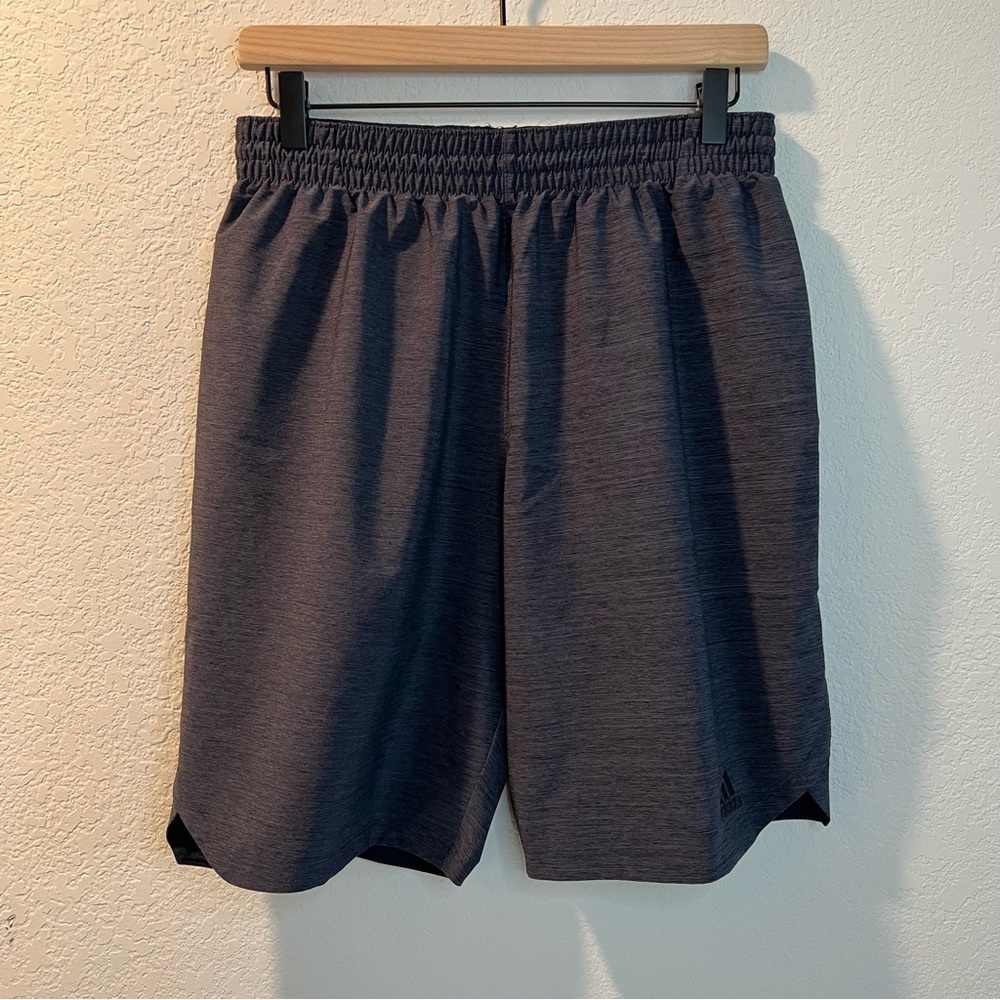 Men’s Adidas blue gray patterned athletic shorts size medium M